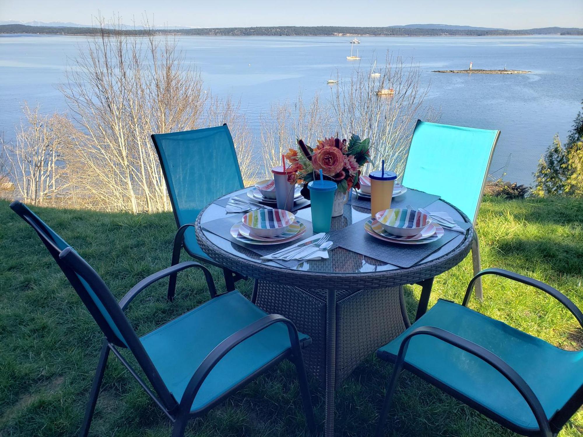 Edgewater Sunrise Apartment Chemainus Eksteriør bilde